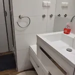 Regina Apartment *